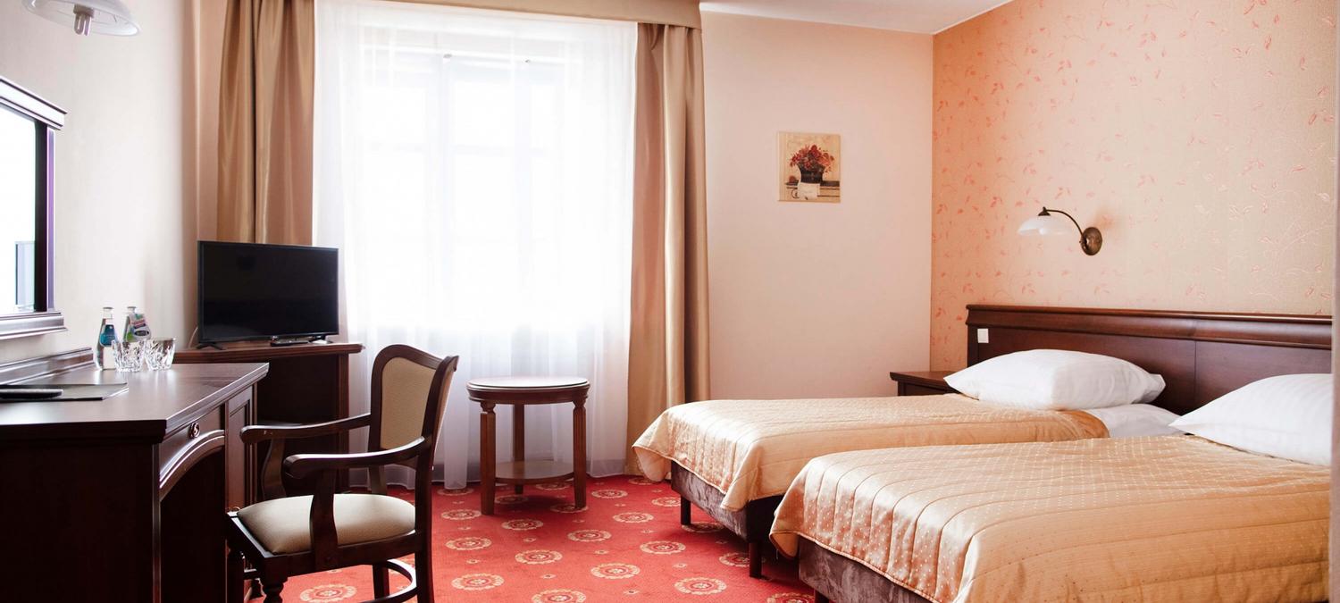 Hotel Arkadia Royal D.R. Wróblewscy Spółka Jawna | Warszawa | 1